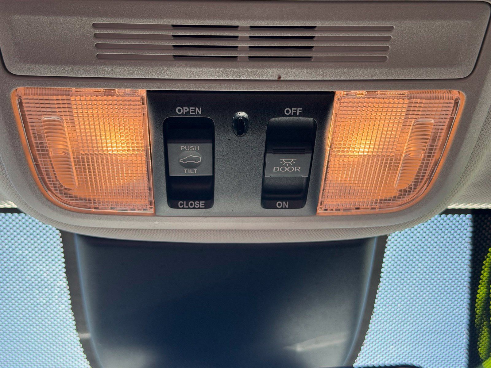 Used 2025 Honda Odyssey Elite image 26