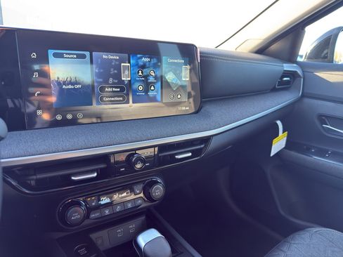 New 2026 Nissan Kicks SV w/ SV Premium Package image 21