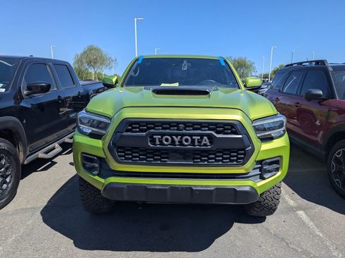 Used 2022 Toyota Tacoma TRD Pro image 2