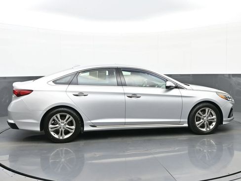 Used 2018 Hyundai Sonata Sport image 2