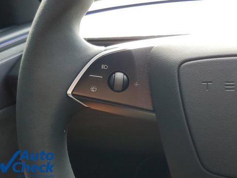 Used 2026 Tesla Model Y 2WD image 21