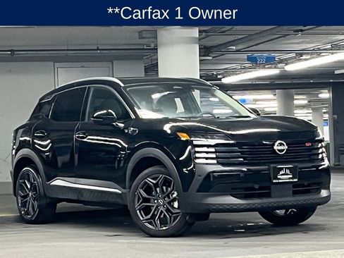 Used 2025 Nissan Kicks SR w/ SR Premium Package image 3