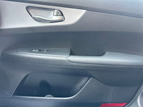 Used 2024 Kia Forte LXS w/ LXS Technology Package image 32