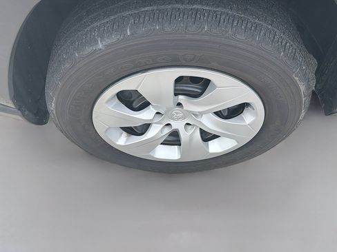 Used 2024 Toyota RAV4 LE FWD image 34