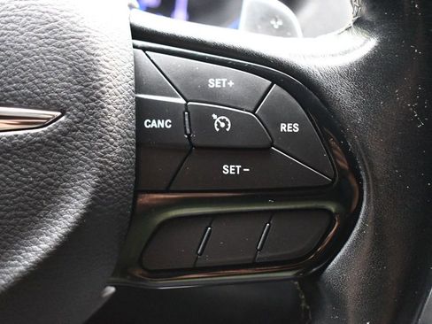 Used 2019 Chrysler 300 S image 27