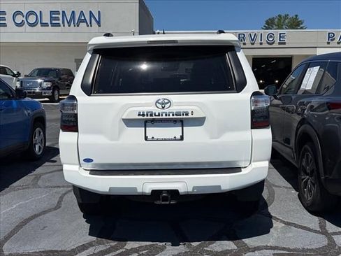 Used 2024 Toyota 4Runner SR5 Premium AWD/4WD image 3