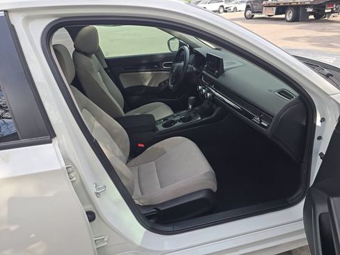 Used 2024 Honda Civic EX image 13