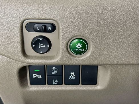 Used 2019 Honda Pilot Touring image 10
