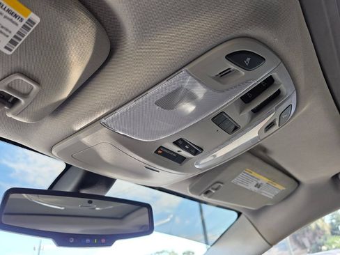 Used 2016 Buick LaCrosse Leather FWD image 6