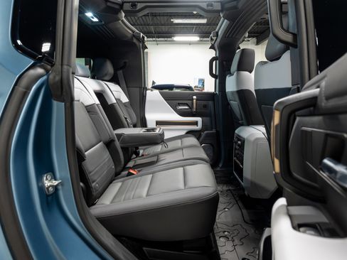 Used 2024 GMC Hummer EV 3X w/ Omega Edition image 29