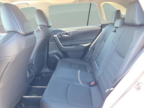 Certified 2025 Toyota RAV4 XLE Premium image 15