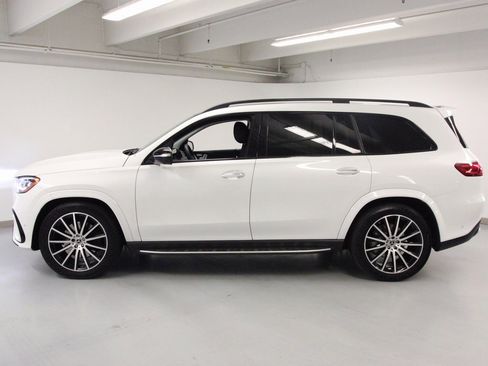 Certified 2024 Mercedes-Benz GLS 580 4MATIC image 7