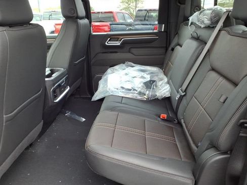 New 2026 Chevrolet Silverado 2500 High Country w/ High Country Premium Package AWD/4WD image 9