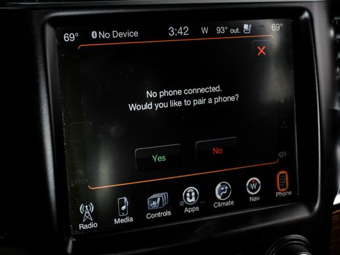 Used 2015 RAM 1500 Laramie w/ Convenience Group AWD/4WD image 42