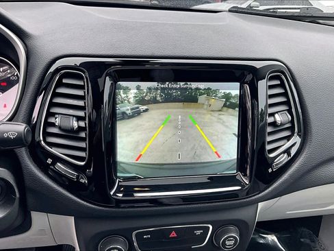 Used 2019 Jeep Compass Limited w/ Trailer Tow Group AWD/4WD image 27