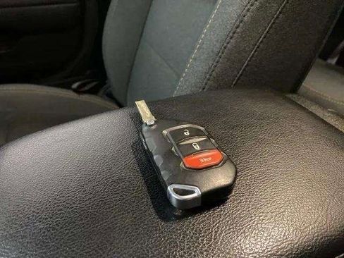 Used 2024 Jeep Wrangler Unlimited image 86