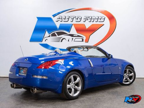 Used 2006 Nissan 350Z Touring image 5