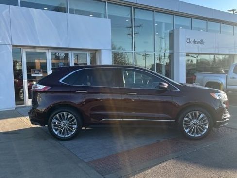 Used 2020 Ford Edge Titanium w/ Equipment Group 301A image 4