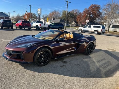 Used 2023 Chevrolet Corvette Z06 image 30