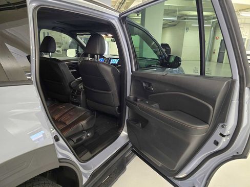 Used 2022 Honda Pilot TrailSport image 14