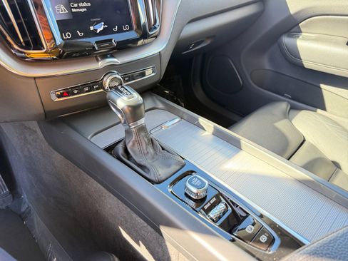 Used 2018 Volvo XC60 T6 Inscription w/ Convenience Package AWD/4WD image 13