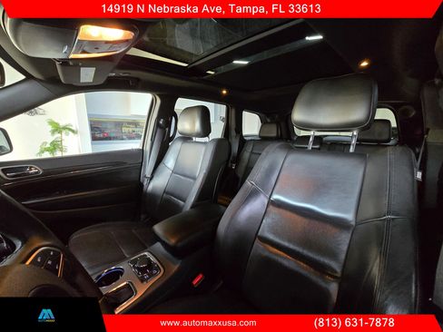 Used 2018 Jeep Grand Cherokee Limited w/ Luxury Group II image 25