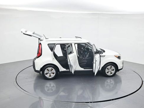 Used 2015 Kia Soul FWD image 40