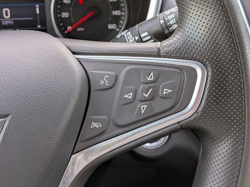 Used 2022 Chevrolet Equinox LT AWD/4WD image 21