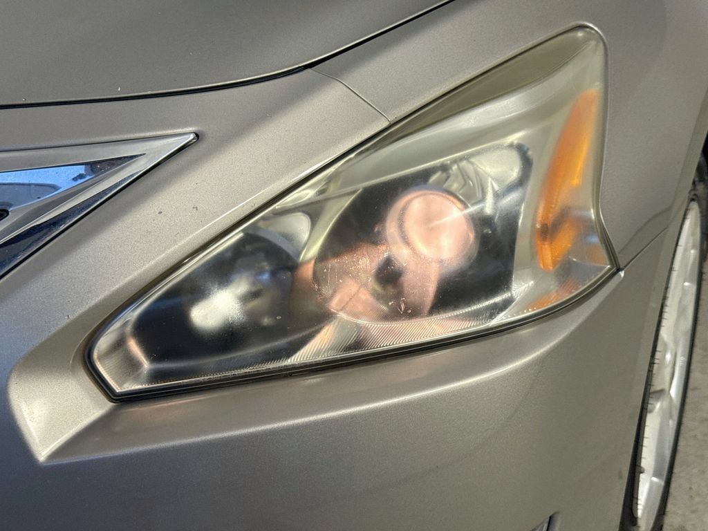 Used 2013 Nissan Altima 2.5 SV FWD image 36