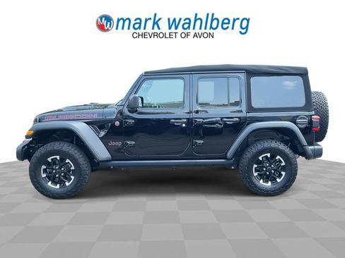 Used 2024 Jeep Wrangler Unlimited Rubicon AWD/4WD image 5