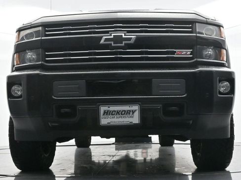 Used 2019 Chevrolet Silverado 2500 LTZ w/ Duramax Plus Package AWD/4WD image 46