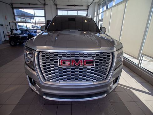 Used 2024 GMC Yukon Denali image 3