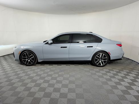 Certified 2024 BMW 740i xDrive AWD/4WD image 2