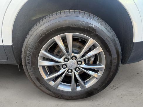 Used 2022 Cadillac XT5 Premium Luxury AWD/4WD image 9