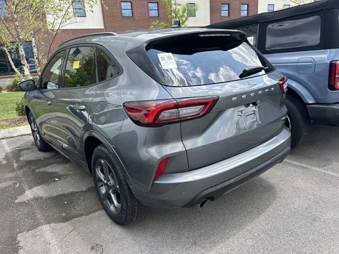 Used 2023 Ford Escape ST-Line w/ Tech Pack #1 AWD/4WD image 6