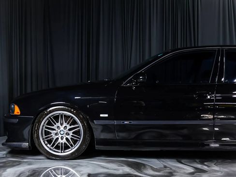 Used 2002 BMW M5 RWD image 10