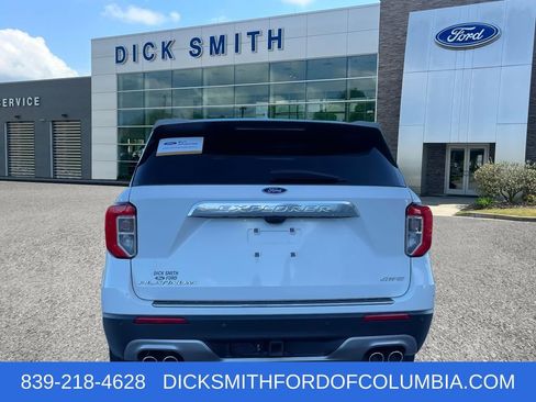 Certified 2022 Ford Explorer Platinum w/ Equipment Group 601A image 5