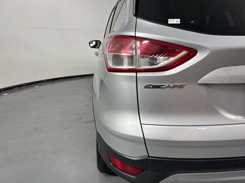 Used 2015 Ford Escape SE w/ Equipment Group 201A FWD image 30