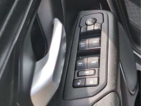 Used 2025 RAM 1500 Tradesman AWD/4WD image 16