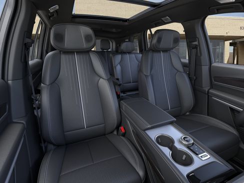 New 2026 Cadillac Vistiq Sport w/ LPO, Floor Liner Package AWD/4WD image 16