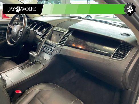 Used 2010 Ford Taurus Limited AWD/4WD image 17