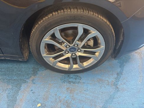 Used 2020 Ford Fusion SEL image 3