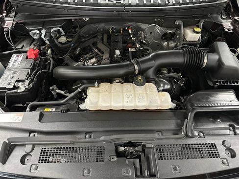 Used 2024 Ford Expedition Limited image 37