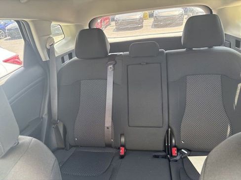 Used 2023 Kia Sportage LX FWD image 7