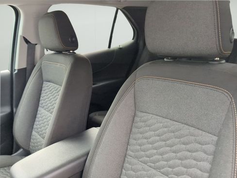 Used 2019 Chevrolet Equinox LT FWD image 10