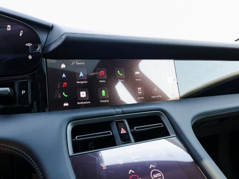 New 2025 Porsche Taycan AWD/4WD image 18