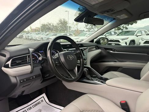 Used 2019 Toyota Camry SE FWD image 25