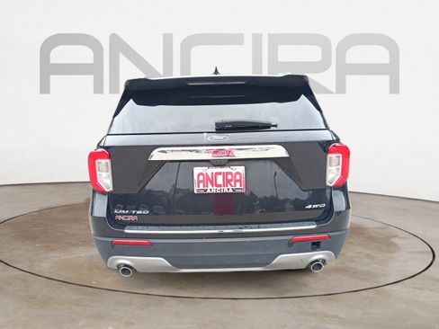 Used 2023 Ford Explorer Limited image 9