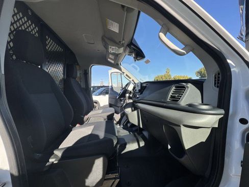 Used 2024 Ford Transit 250 Minivan/Van w/ Exterior Upgrade Package image 25