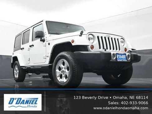Used 2013 Jeep Wrangler Unlimited Sahara w/ Trailer Tow Group AWD/4WD image 14
